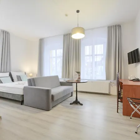 Hotel Kryształ *