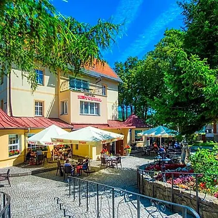 Krysztal Hotel