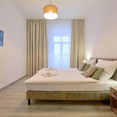 Krysztal Hotel