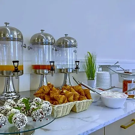 Krysztal Hotel